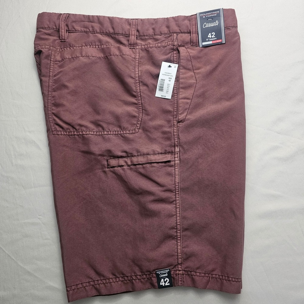 Roundtree & Yorke Casuals Size 42 Straight Flat Front Burgundy Shorts NWT 1277